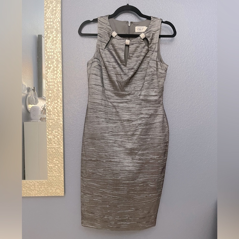 Elegant Silver Eliza J Cocktail Dress size 4